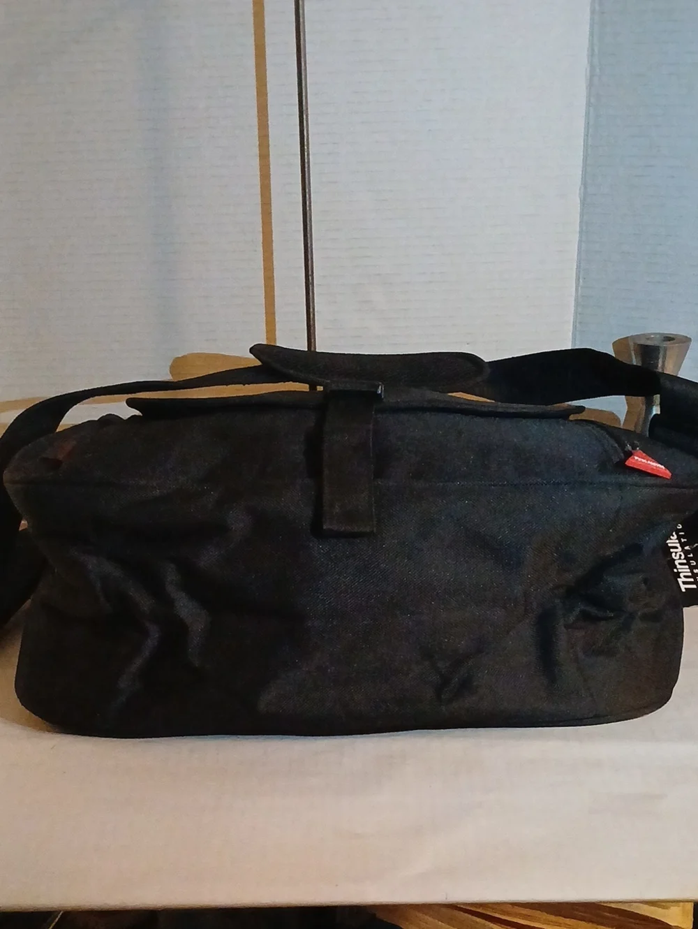 Thinsulat Black Men's Messenger Bag - Durable Everyday Carry